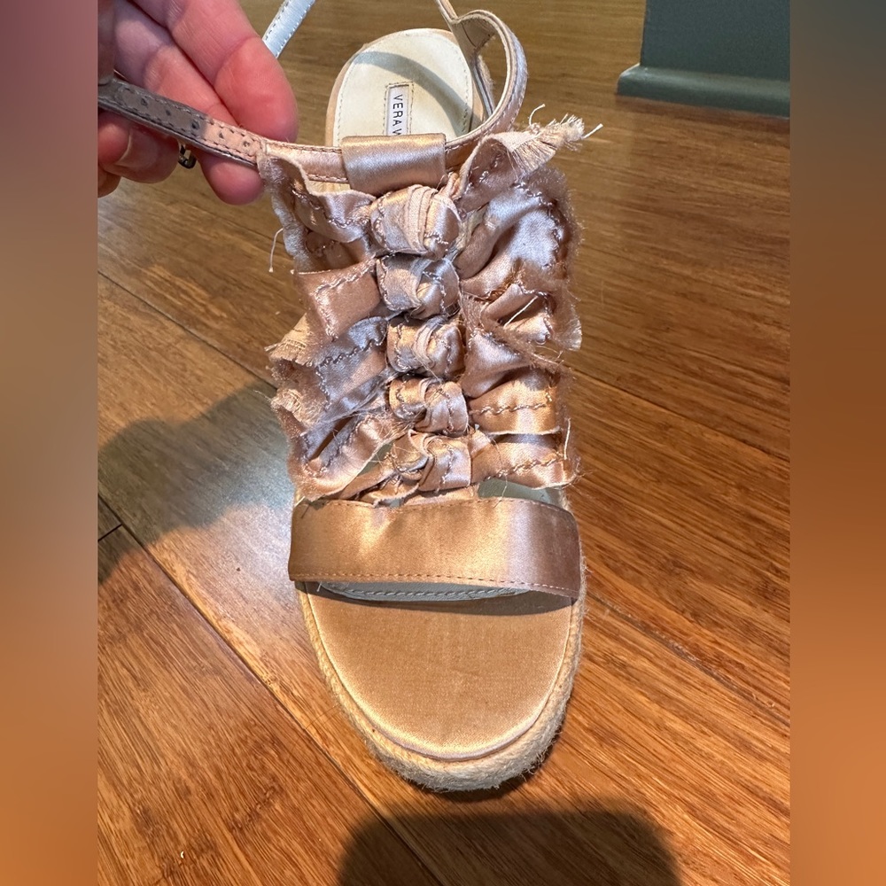 VERA WANG Lavender Paige Bow Platform Size 8